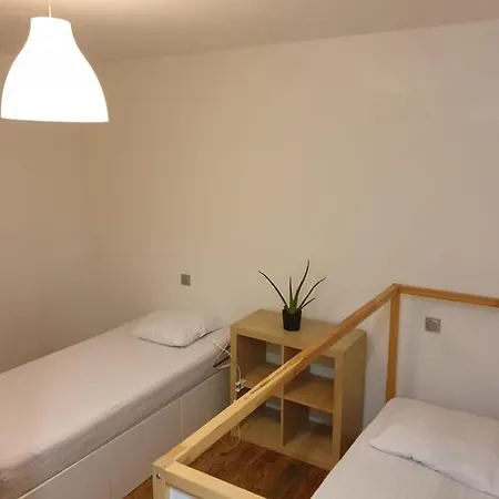 A Avec Piscine Et Jacuzzi Au Calme Біарріц